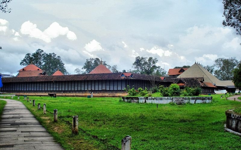 വടക്കുംനാഥൻ ക്ഷേത്ര ദർശനം